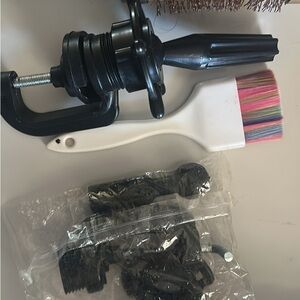 Colorful Hair Dye Brush with Clamp